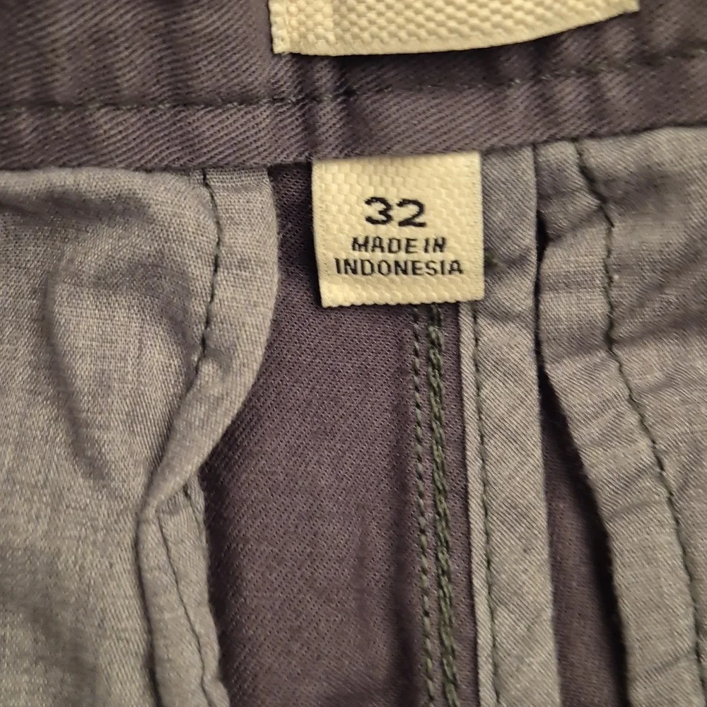 FLINT AND TINDER Solid Dark Grey Sz 32 x 9